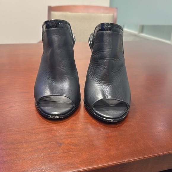 Calvin Klein peep toe mules - Picture 2 of 5